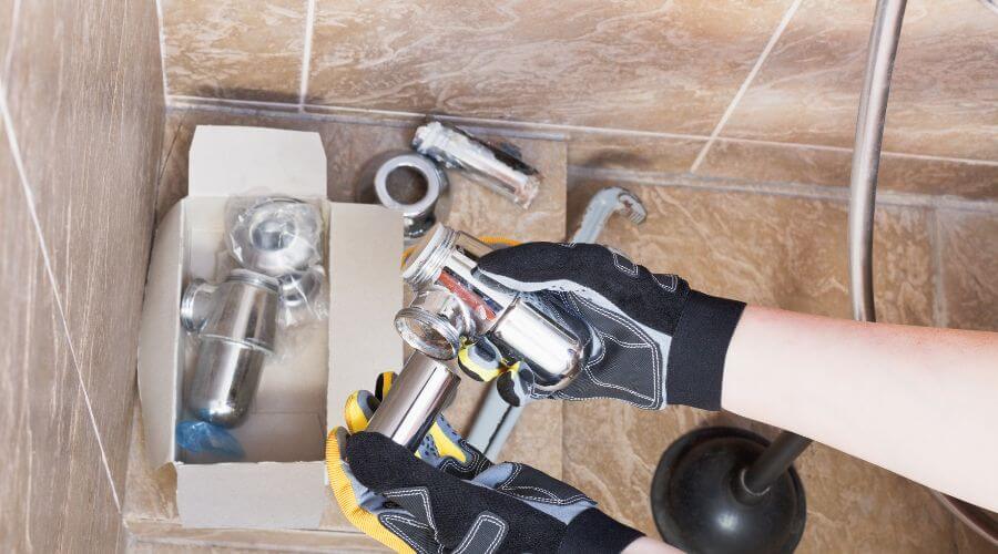 Professional gutter cleaning in Homestead, FL